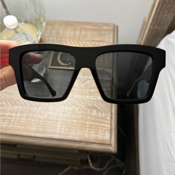 Stylish Black Sunglasses